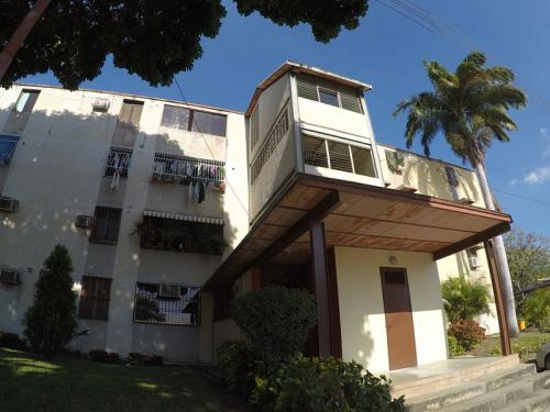 Bello Apartamento en Ciudad Alianza!