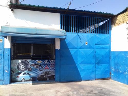 ¡Amplio Galpón en San Blas!