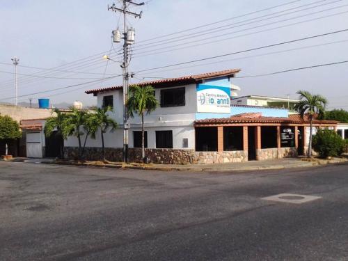 ¡Excelente Casa en La Esmeralda!