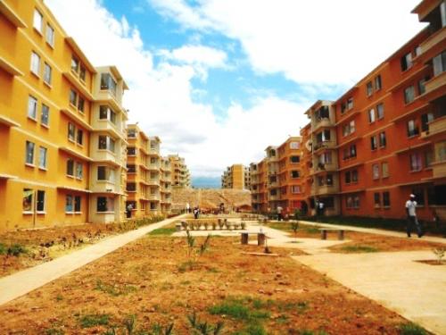 VENDO APARTAMENTO EUBICADO EN GUARENAS-EDO MIRANDA 