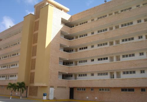VENDO HERMOSO APARTAMENTO EN TUCACAS A ORILLA DE PLAYA