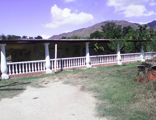 C&G Consultores ofrece en venta, PARCELA FAMILIAR EN SAN DIEGO, sabana del medio.