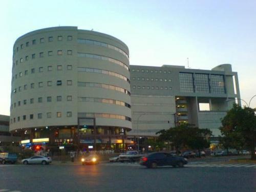 Oficina en Valles de Camoruco, Valencia, Carabobo código 17-2572