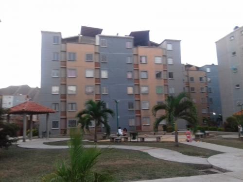 Bello Apartamento  en Terrazas de San Diego!