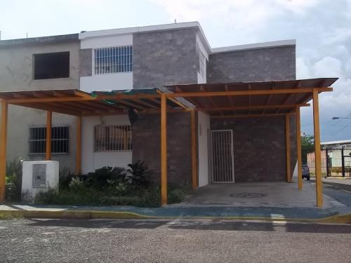 Se vende Casa en Urb. Paraíso Real, Paraparal SDC-177