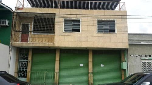 C&G consultores ofrece en venta, edificio en el sector San Miguel, Maracay.