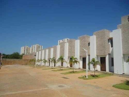 SuEspacio Bienes Raíces,C.A. En Venta, Town House en Maracaibo - Circunvalación Uno