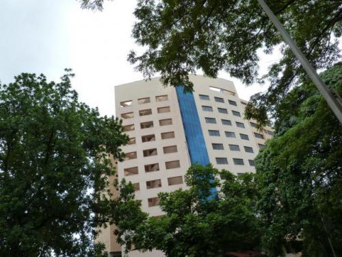 Apartamento en venta La Trigaleña, Valencia, Carabobo código 17-3536