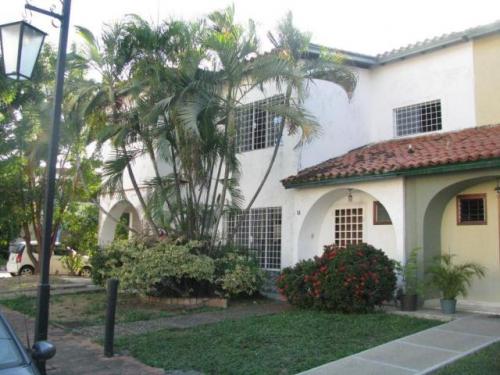 Casa en Venta Trigal Norte, Valencia, Carabobo código 17-1328