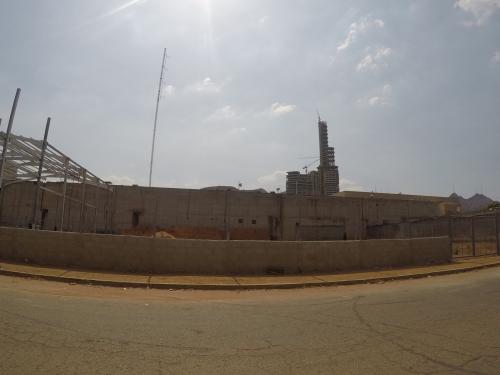  Amplio Terreno en Los Jarales! 