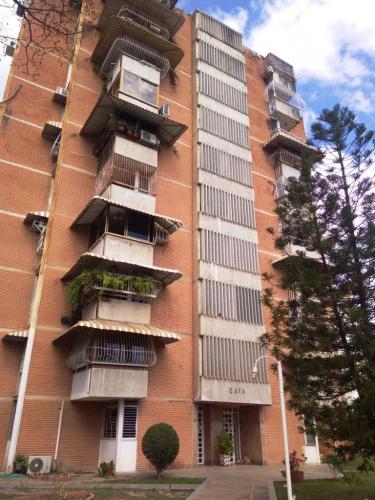 C&G Consultores, Ofrece en venta Apartamento en San Jacinto, Maracay.