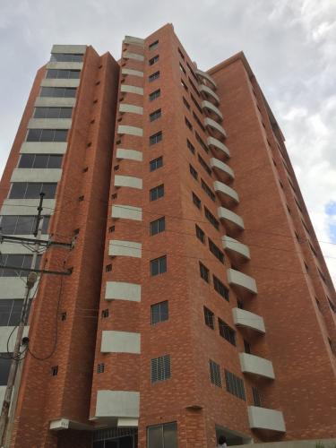 ¡Apartamento a Estrenar en Terrazas de Manantial!