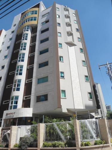 C&G Consultores ofrece en venta Apto. en La Soledad, Maracay, Edo. Aragua.