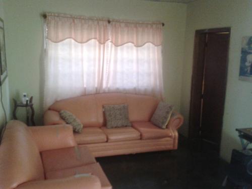  VENDE CASA EN TARAPIO CAPRENCO  CASCO CENTRAL DE NAGUANAGUA. EXCELENTE UBICACION LPC- O94
