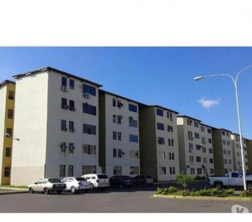 Apartamento en venta En Paraparal, Los Guayos, Carabobo código 17-3880