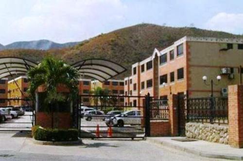 C&G Consultores ofrece en venta Apto. en Colinas de San Diego.