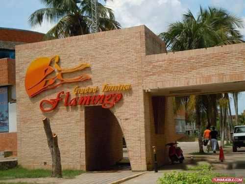 Comodo Apartamento en Ciudad Flamingo con Piscina