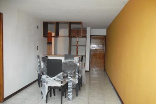 SKY GROUP VENDE APARTAMENTO EN PARAPARAL 