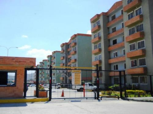 Apartamento en venta Monteserino, San Diego, Carabobo código 17-5021