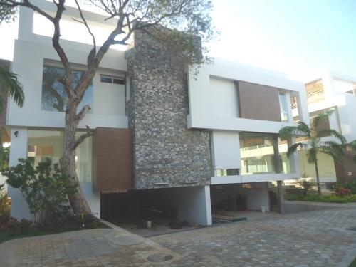 SuEspacio Bienes Raíces,C.A. En Venta, Casa en Maracaibo