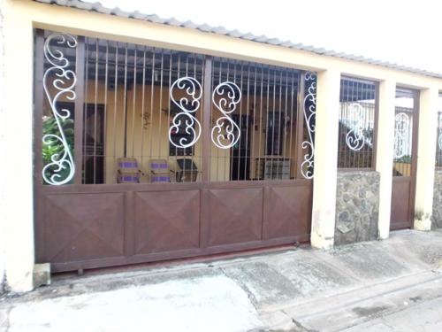 En Tinaquillo, Estado Cojedes, Urb. Villas de Santa María; Se Vende por Bs. 45 millones.