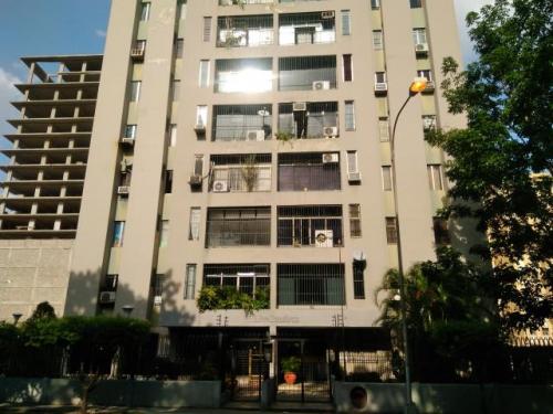 Apartamento en venta Prebo I, Valencia, Carabobo código 17-5326