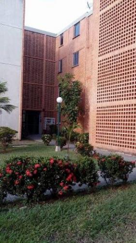 Apartamento en venta El Tulipán, San Diego, Carabobo código 17-5516