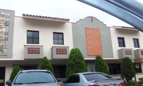 Casa TH en venta Tazajal, Naguanagua, Carabobo código 16-14759