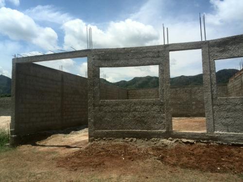 Se vende Terreno en costruccion en la urb. Valles de colinas en San Diego