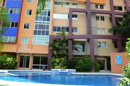 Apartamento en Venta La Trigaleña, Valencia Carabobo código 17-6778