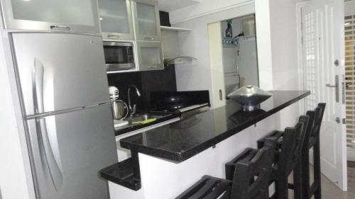 Apartamento en venta Las chimeneas, Valencia, Carabobo código 17-7404