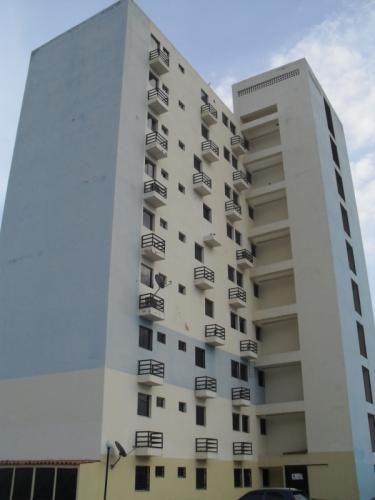 SKY GROUP VENDE Apto. en Paraparal Res. San Judas Tadeo 