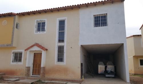 SuEspacio Bienes Raíces, C.A. Vende Town House en Ciudad Ojeda