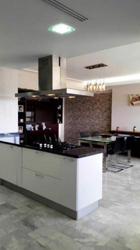 Apartamento  en  venta  en  Nicole  Andreina  av  universidad  
