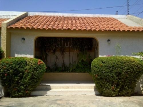 Casa-quinta en Juana de Avila