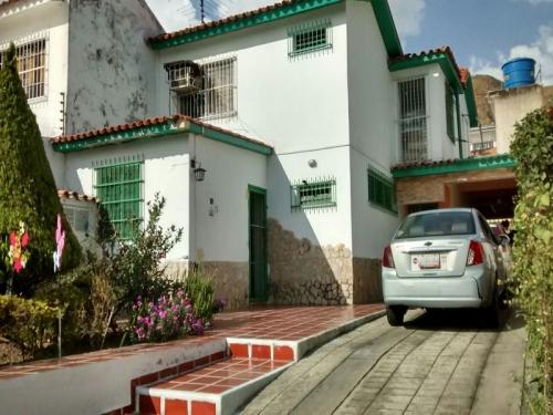 Se Vende Casa en Carialinda Av Principal II etapa