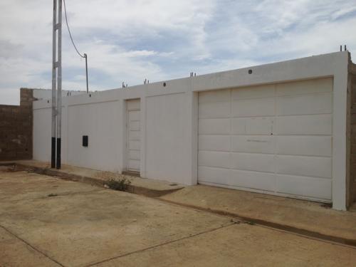 SE VENDE CASA CONJ. RES. PRIVADO VILLA SABANA