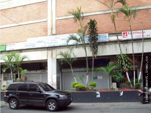 INMOBILIARIA DUMONT VENDE PRECIOSO LOCAL COMERCIAL DE 130 m2.EN EL CENTRO COMERCIAL PAEZ DEL PARAISO CARACAS.