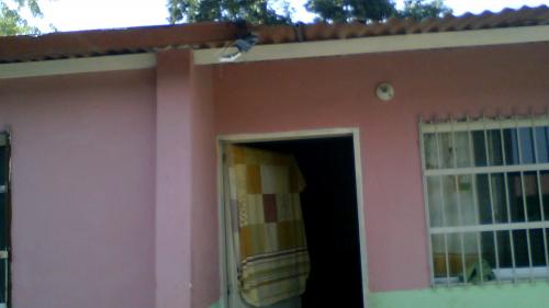 VENDO O CAMBIO COMODA CASA CON ANEXO VILLA DE CURA