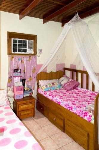 DE REMATE ESPECTACULAR CASA EN LA ROSALEDA