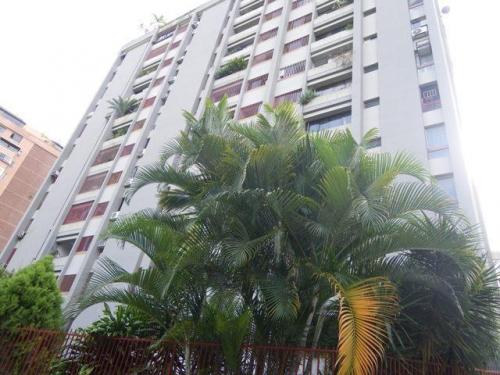 Apartamento totalmente remodelado listo para ser habitado