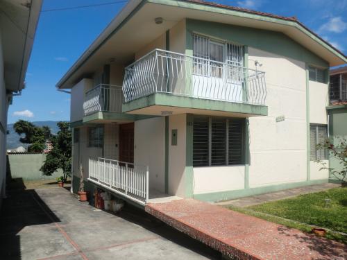 Casa hermosa en Las Acacias.