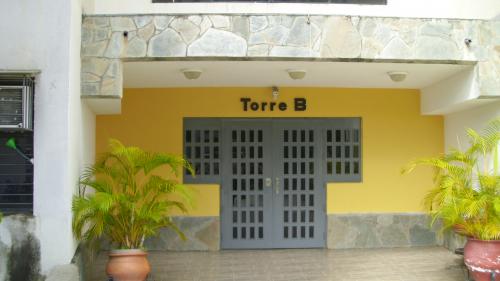 Sky Group vende apartamento en la Urbanización La Granja Naguanagua, Residencias Wimbledon.