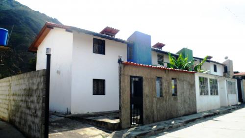 Casa en Mérida, Ejido, Sector Pozo Hondo, Conj. Res. Villas Santa Fe.