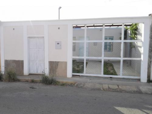 Se Vende Casa Urb. El Cardon