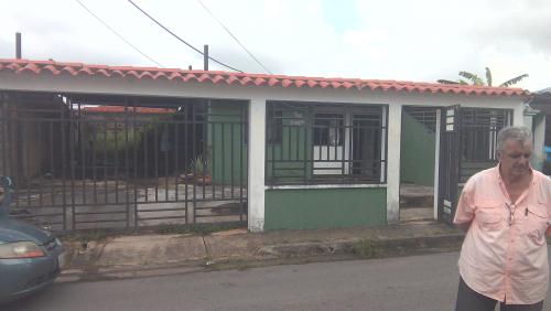 SE VENDE CASA EN LA URBANIZACIÓN AVES DEL PARAÍSO ZONA INDUSTRIAL
