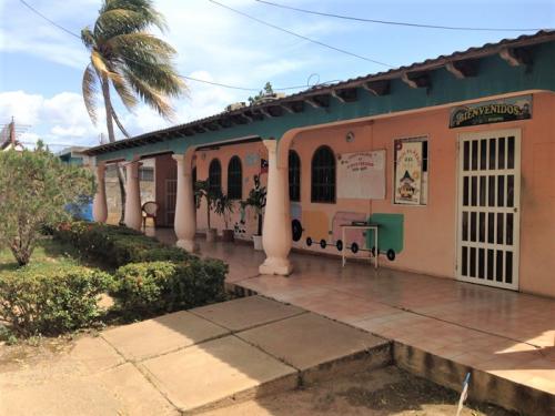 SE VENDE CASA  AV. PINTO SALINAS