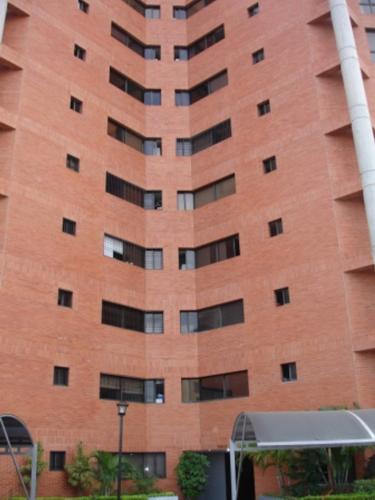 SE VENDE EXCLUSIVO APARTAMENTO CERCA DEL SAMBIL