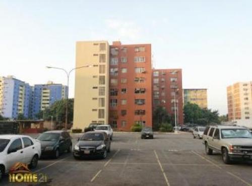 ALQUILO APTO. EN RESID. CHIMANA GRANDE, SECTOR PASCAL