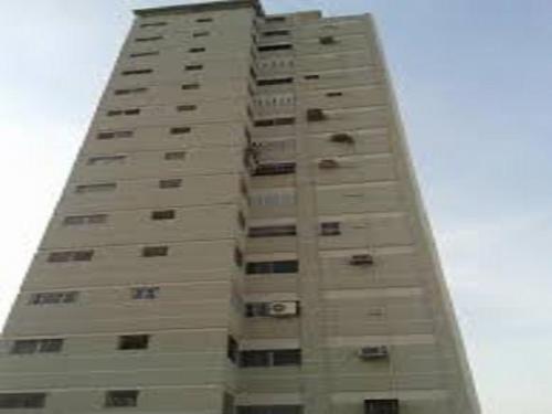 En Venta Amplio Apartamento en Zona Centrica de Maracaibo
